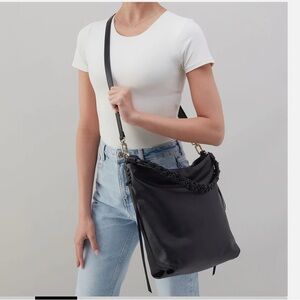 Chic Black Leather Shoulder Bag